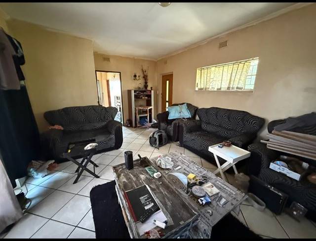3 BEDROOM HOUSE FOR SALE IN VANDERBIJLPARK CE 2